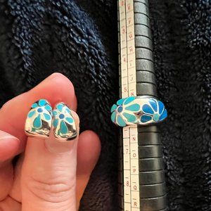 Sterling Silver - Enamel Flower Pattern Size 6 Ring & Matching Earrings